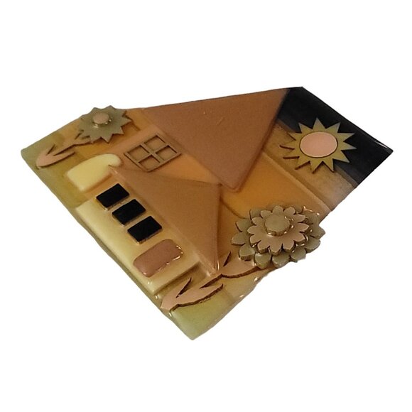 Lucinda Tan House Pink Green Flowers Pin K555 - Picture 2 of 7